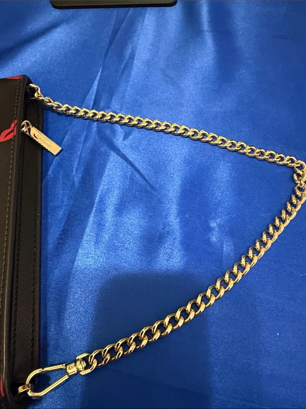 Kate Spade Madison Lip Pochette Shoulder Bag with Gold Shoulder Strap
